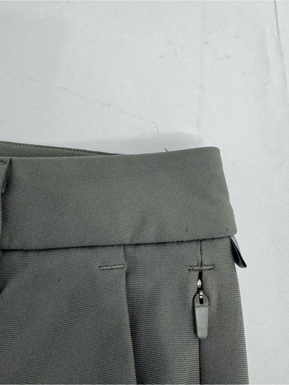 Lululemon Commission Classic-Fit Shorts Size 31 Gray Sage Warpstreme - Picture 5 of 10